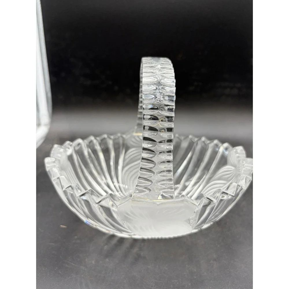 Vintage Frosted and Clear Crystal Glass‎ Basket Ribbed Scalloped Bowl As-Is